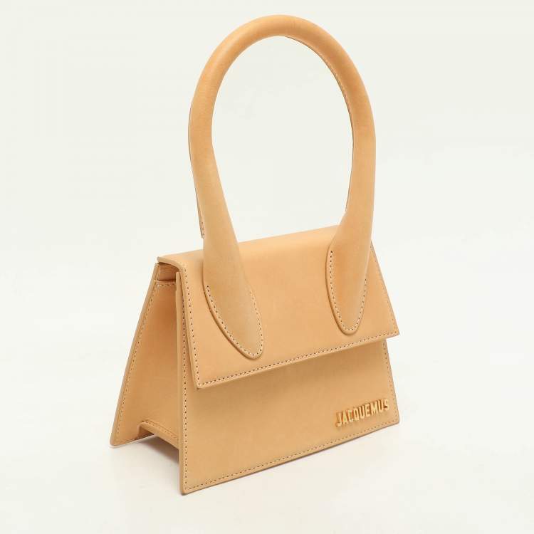 Pre Owned Jacquemus Light Brown Leather Le Chiquito Moyen Top Handle Bag