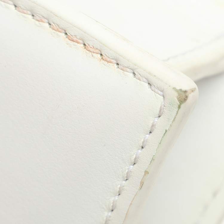 Pre Owned Jacquemus White Leather Long Le Chiquito Top Handle Bag