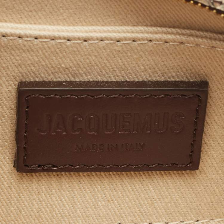 Pre Owned Jacquemus Silver Laminated Leather Le Bisou Perle Shoulder Bag