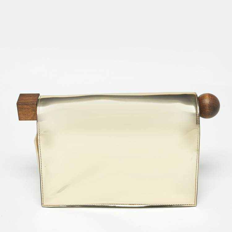 Pre Owned Jacquemus Gold Patent Leather La Pochette Rond Clutch