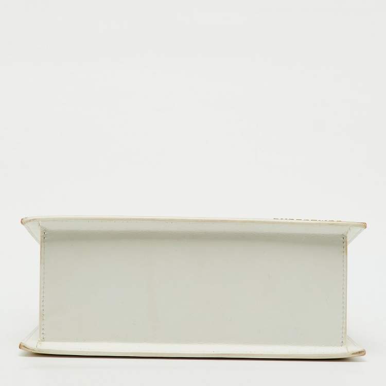 Pre Owned Jacquemus White Leather Grand Le Chiquito Top Handle Bag