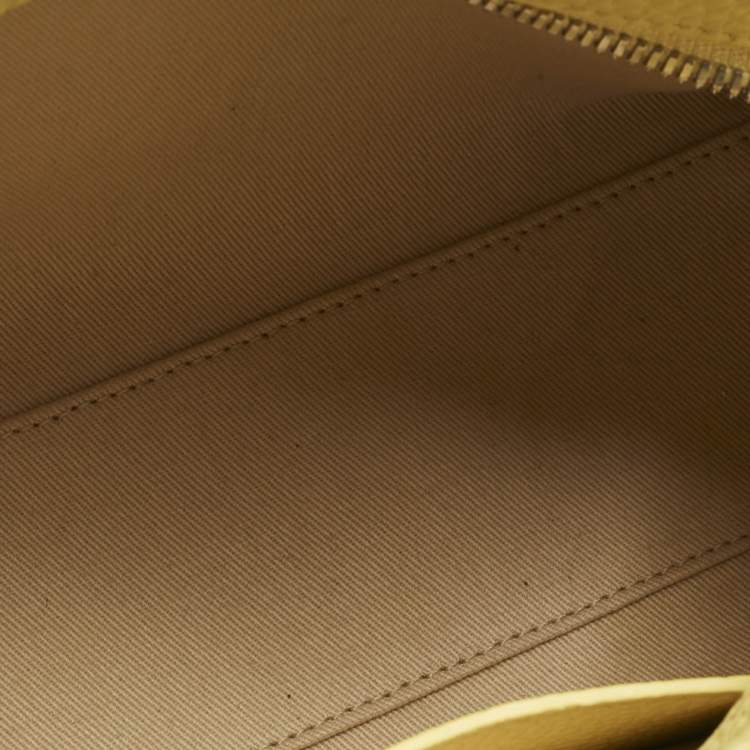 Pre Owned Jacquemus Yellow Leather Le Petit Turismo Bag