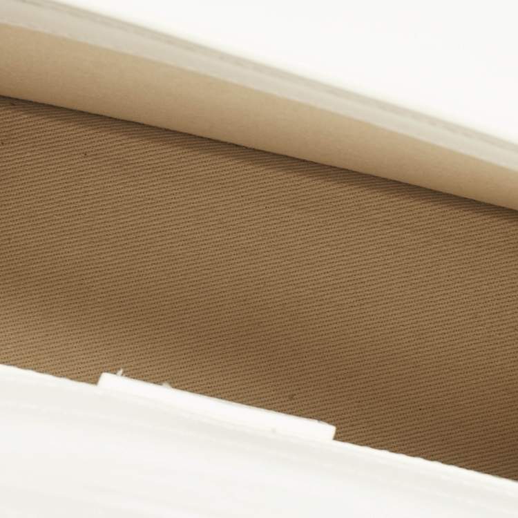 Pre Owned Jacquemus White Leather Le Grand Bambino Top Handle Bag