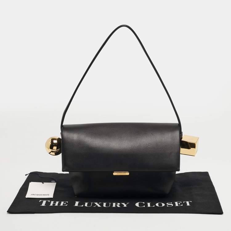 مملوكة مسبقًا Jacquemus Black Leather Le Rond Carre Shoulder Bag