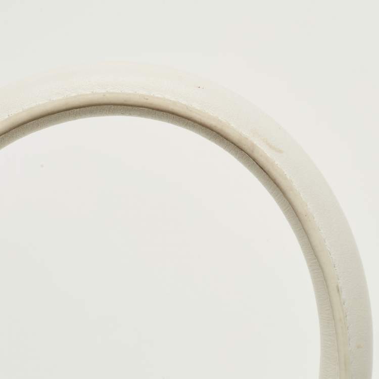 مملوكة مسبقًا Jacquemus Le Chiquito Moyen White Leather Top Handle Bag