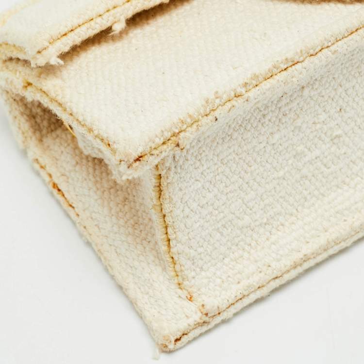 مملوكة مسبقًا Jacquemus Le Bambino Mini Off White Top Handle Bag