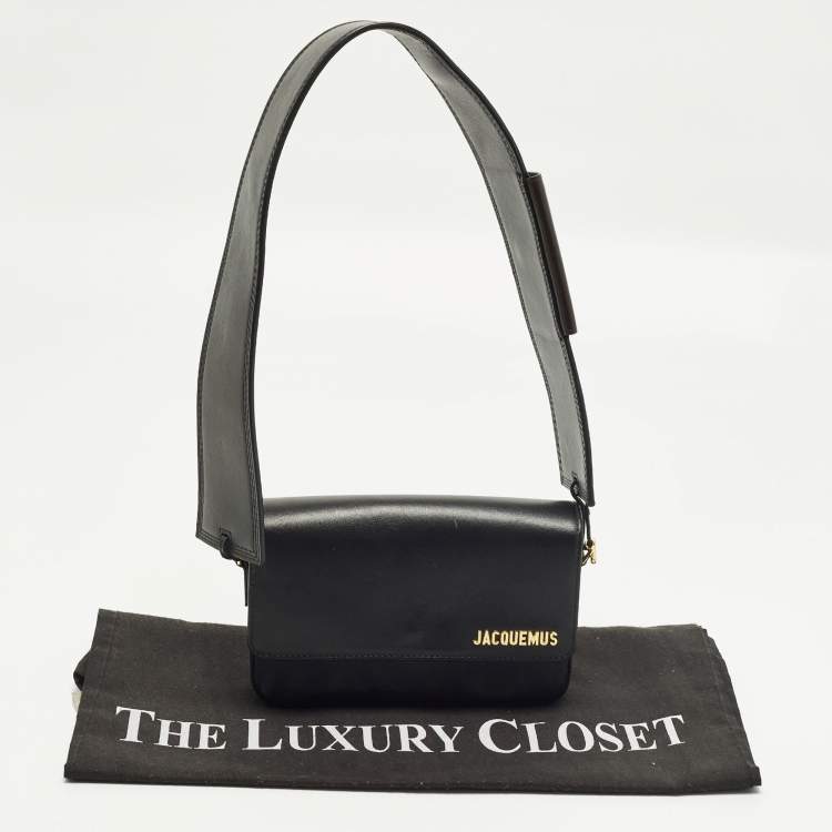 Pre Owned Jacquemus Le Carinu Black Leather Shoulder Bag