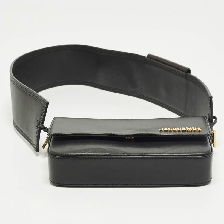 Pre Owned Jacquemus Le Carinu Black Leather Shoulder Bag