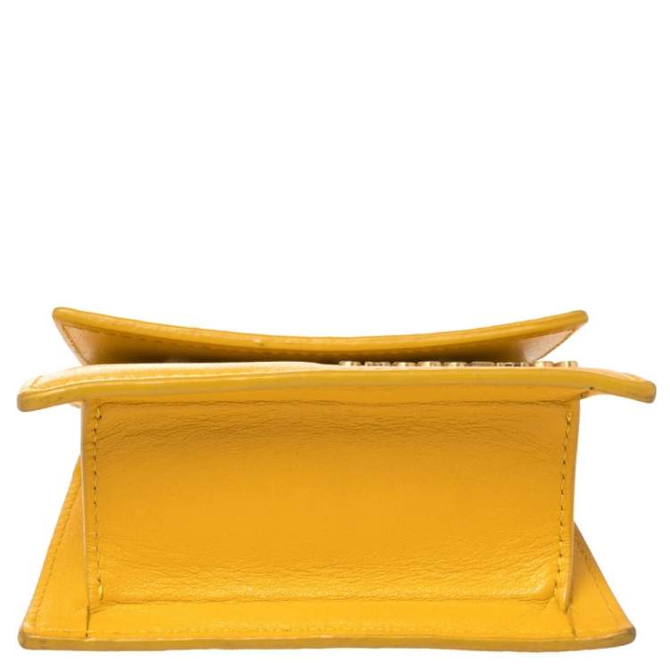 مملوكة مسبقًا Jacquemus Yellow Leather Le Piccolo Shoulder Bag