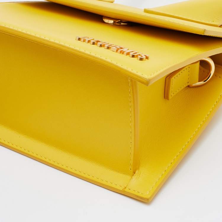 Pre Owned Jacquemus Yellow Leather Le Chiquito Top Handle Bag