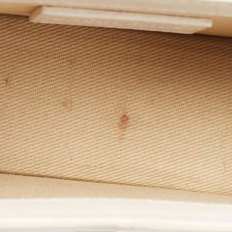 Pre Owned Jacquemus White Leather Mini Le Chiquito Bag