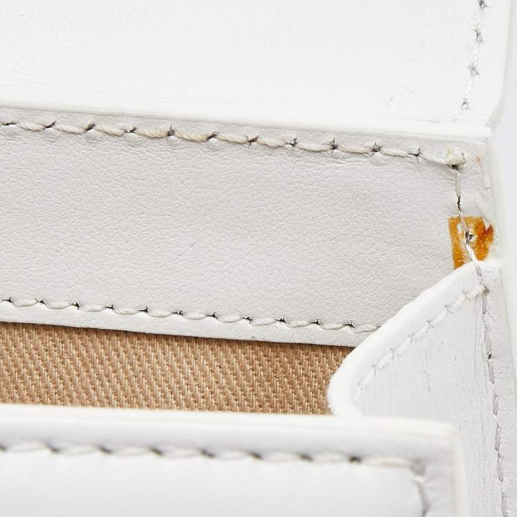 Pre Owned Jacquemus White Leather Le Grand Chiquito Top Handle Bag