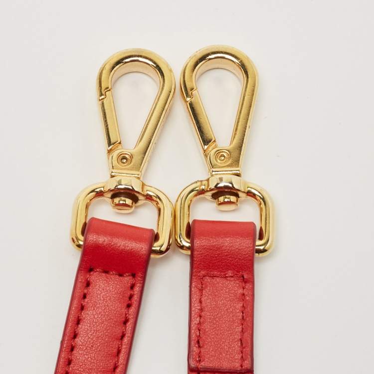 Pre Owned Jacquemus Red Leather Le Chiquito Noeud Top Handle Bag