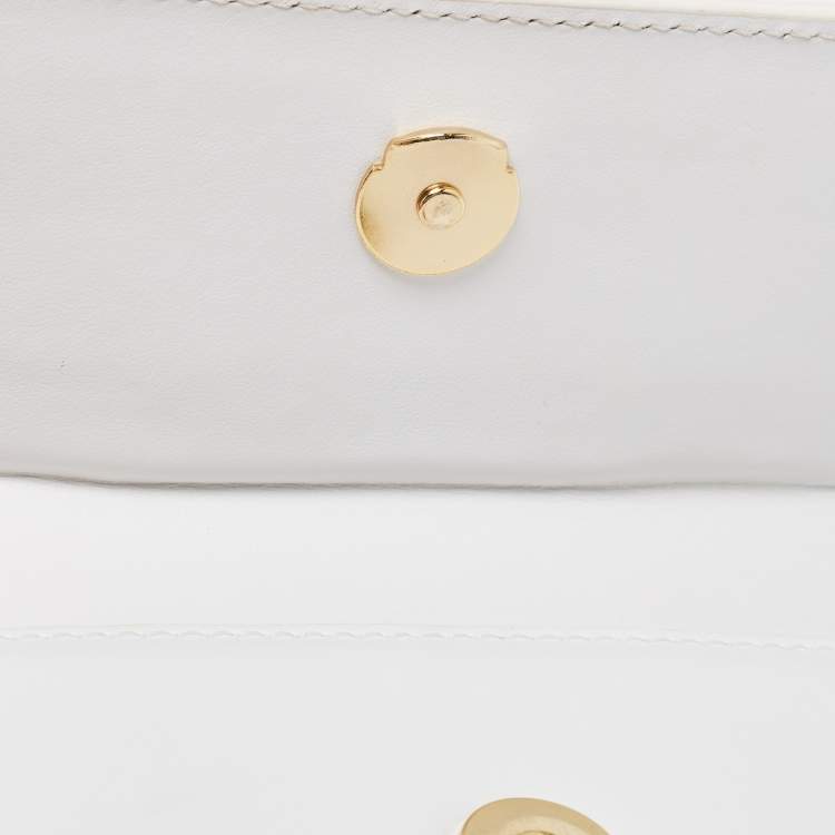 Pre Owned Jacquemus White Leather Le Chiquito Noeud Top Handle Bag
