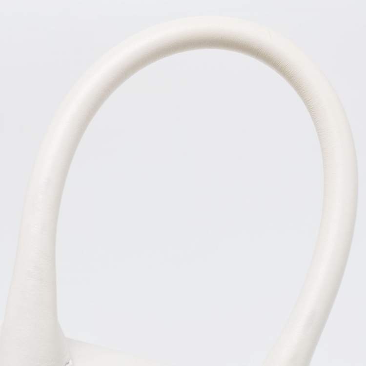 Pre Owned Jacquemus White Leather Mini Le Chiquito Bag