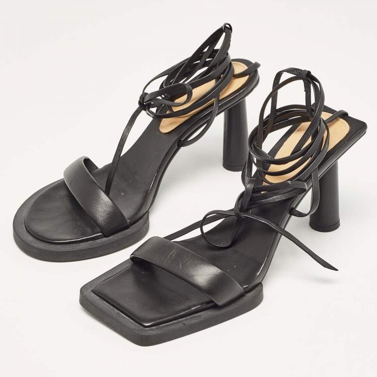 Pre Owned  Jacquemus Black Leather Les Carrés Ronds Ankle Wrap Sandals Size 37