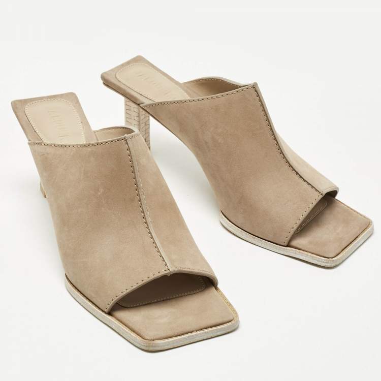 Pre Owned Jacquemus Beige Suede Open Toe Mules Size 40 