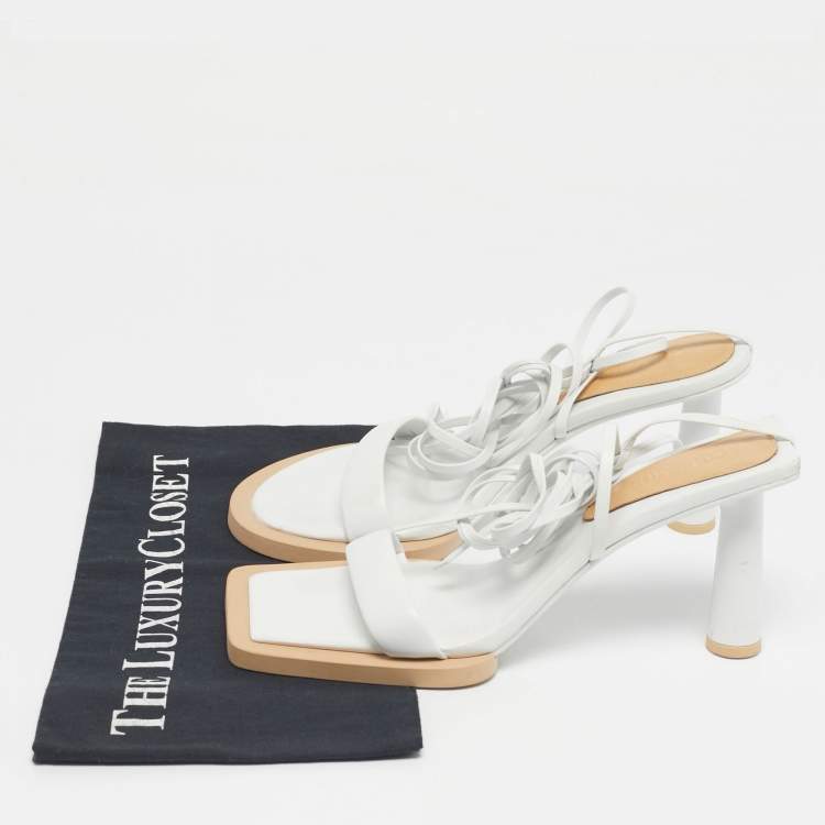 Pre Owned Jacquemus White Leather 'Les Carrés Ronds 75 Asymmetrical Sandals Size 39