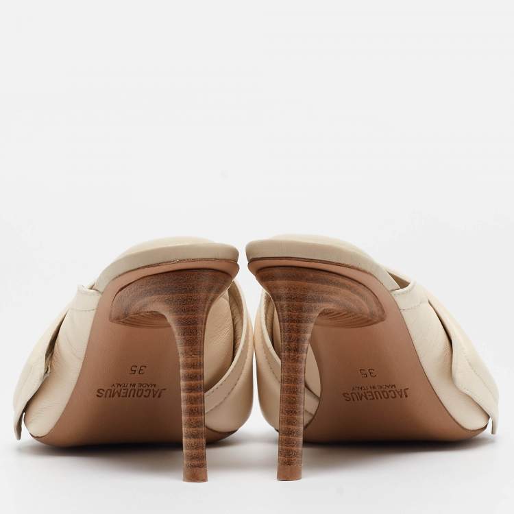 Pre Owned Jacquemus Cream Leather Piscine Les Mules Size 35