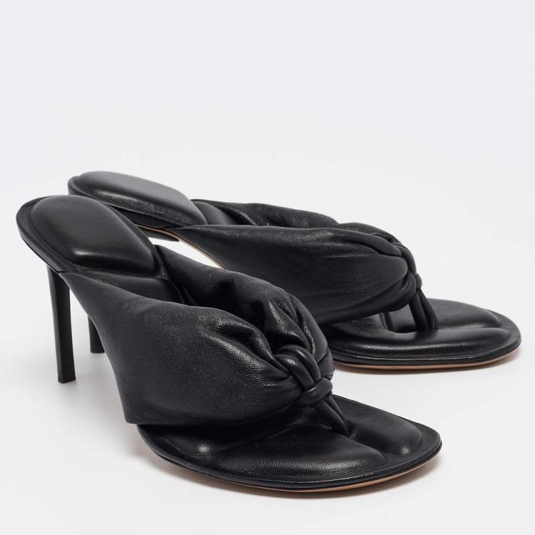 Pre Owned Jacquemus Black Leather Puffy Thong Sandals Size 40