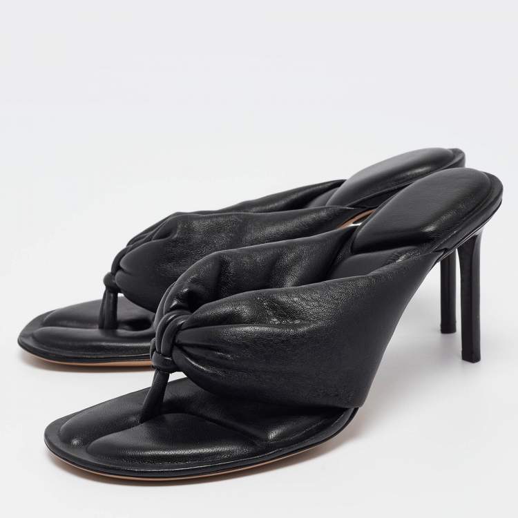 サンダル・ミュール JACQUEMUS Women Sandals 243F0160 4308 9BB BLACK The double mules by JACQUEMUS | Official website