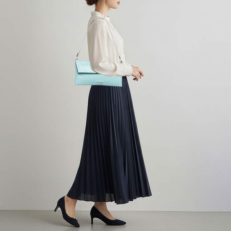 مملوكة مسبقًا حقيبة كلاتش جلدية غطاء لون أزرق/رمادي جيل ساندر