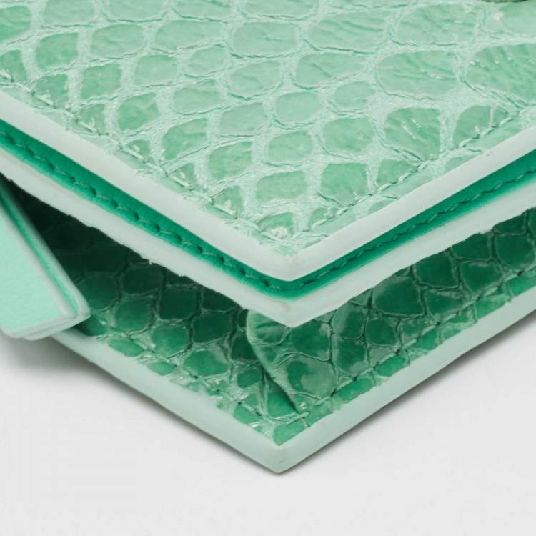 مملوكة مسبقًا Jimmy Choo Green Snakeskin Embossed Leather Hanne Bifold Wallet