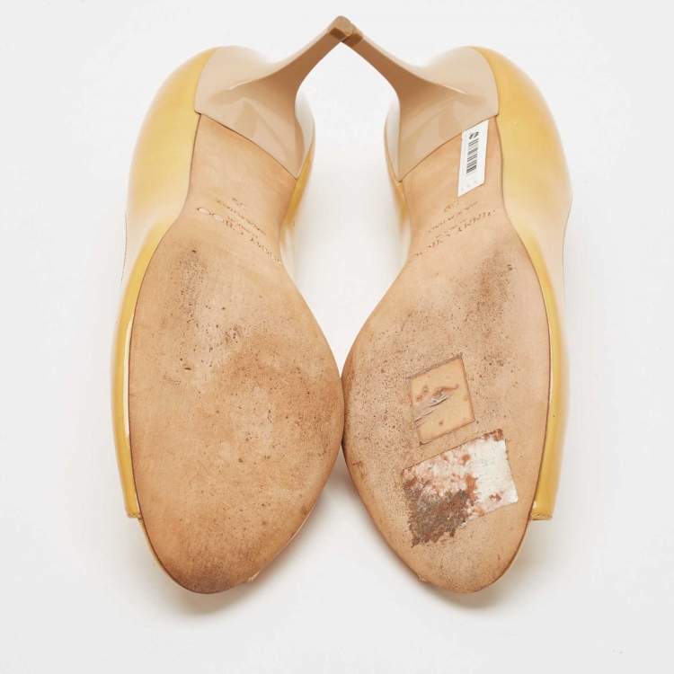 Pre Owned Jimmy Choo Yellow Patent Leather Evelyn Peep Toe Pumps Size 39