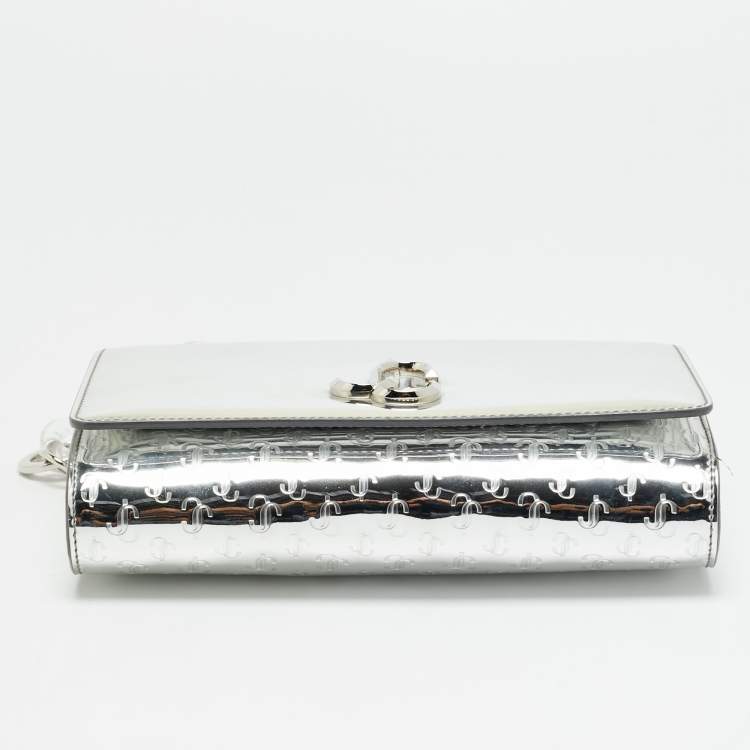 Pre Owned Jimmy Choo Varenne Silver Mirror Leather Acrylic Chain Clutch
