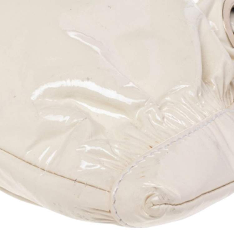 مملوكة مسبقًا Jimmy Choo Cream Patent Leather Rio Chain Shoulder Bag