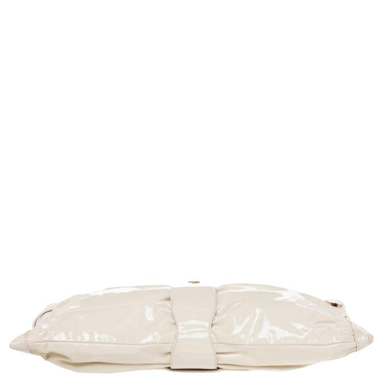 مملوكة مسبقًا Jimmy Choo Cream Patent Leather Rio Chain Shoulder Bag