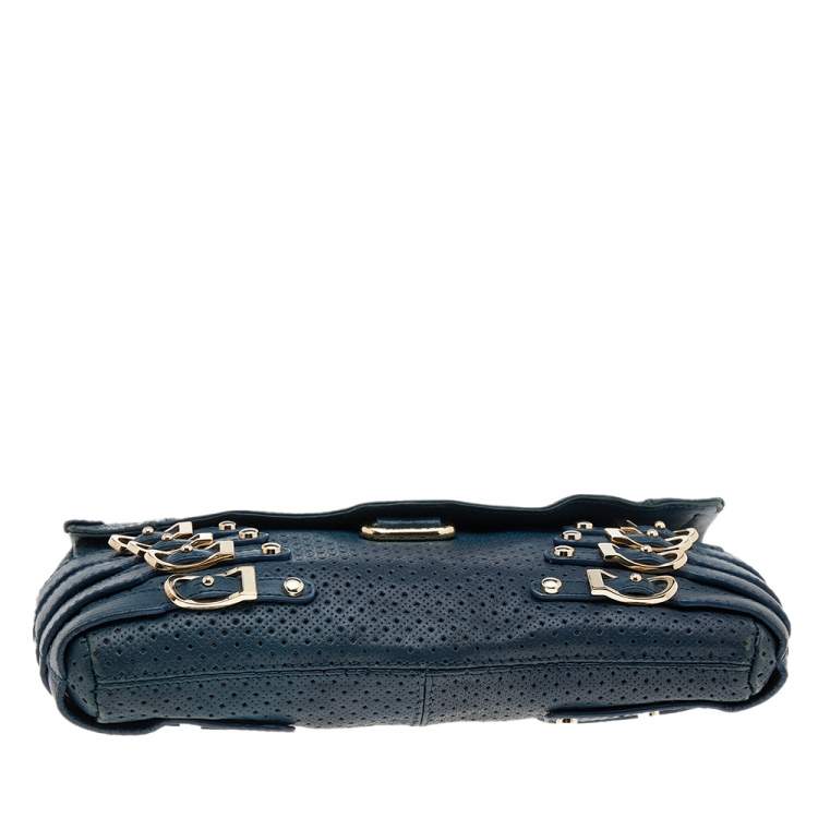 مملوكة مسبقًا Jimmy Choo Blue Leather Brix Chain Clutch