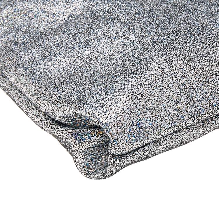 مملوكة مسبقًا Jimmy Choo Silver Glitter Fabric Chain Clutch