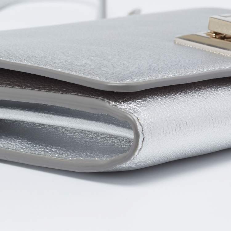 Pre Owned Jimmy Choo Metallic Silver Leather Mini Davine Chain Clutch