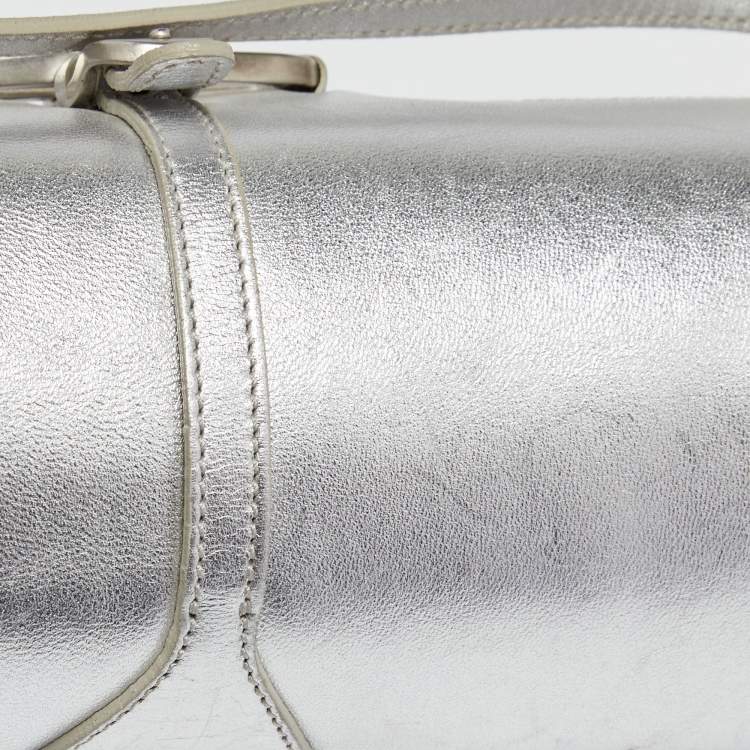 مملوكة مسبقًا Jimmy Choo Silver Leather Tulita Clutch