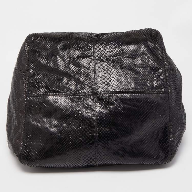 مملوكة مسبقًا Jimmy Choo Black Python Lohla Jayne Tote