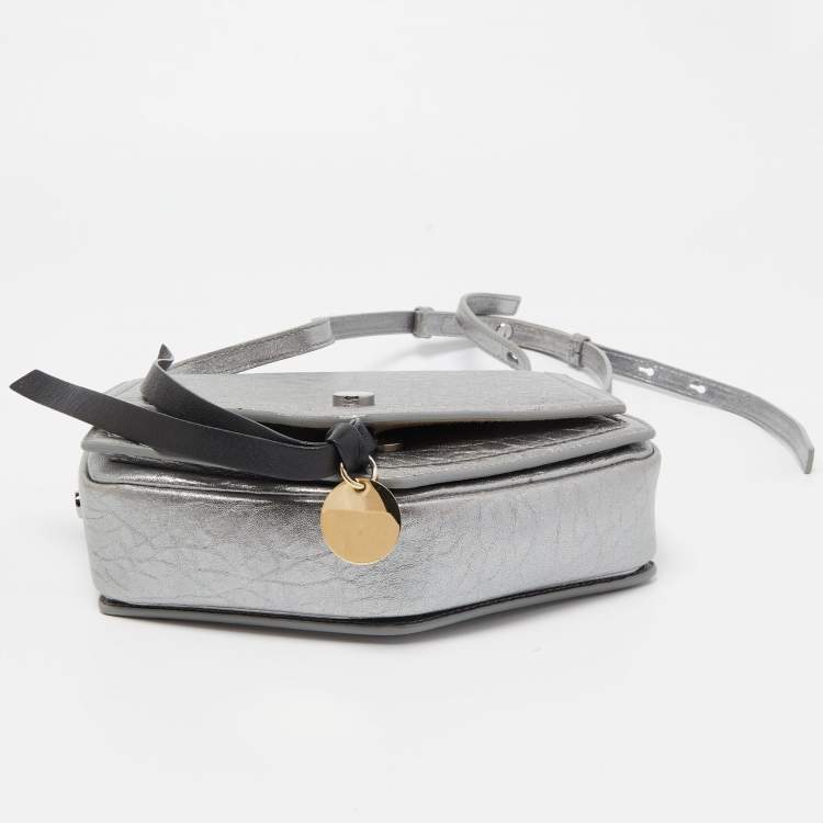 Pre Owned Jimmy Choo Silver Textured Leather Arrow Shoulder Bag