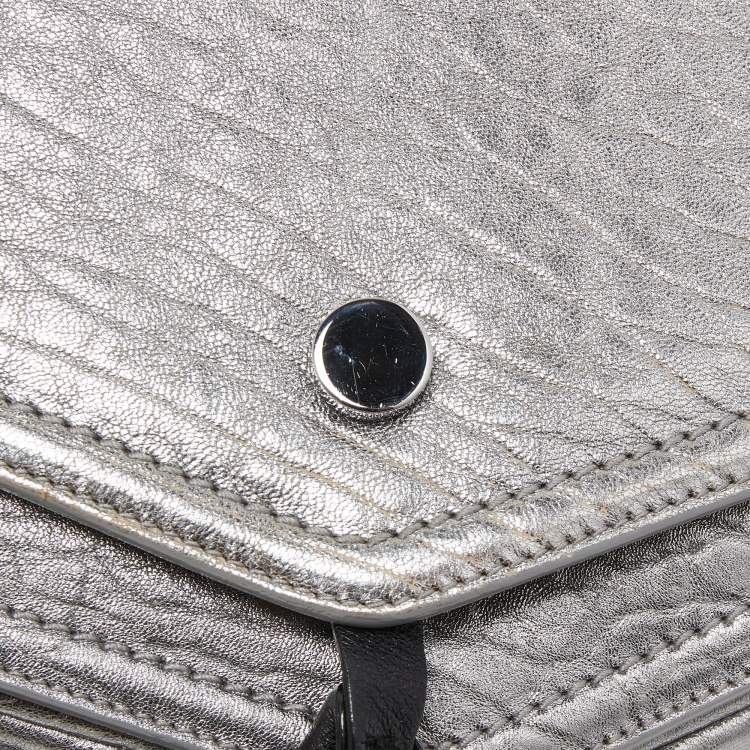 Pre Owned Jimmy Choo Silver Textured Leather Arrow Shoulder Bag