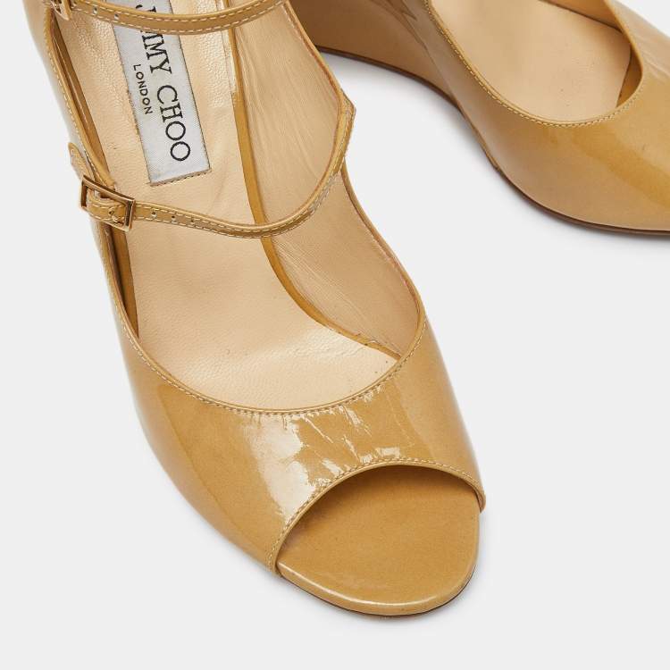 Pre Owned Jimmy Choo Beige Patent Leather Strappy Wedge Open Toe Pumps Size 38