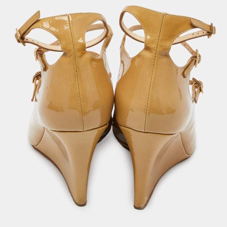 Pre Owned Jimmy Choo Beige Patent Leather Strappy Wedge Open Toe Pumps Size 38