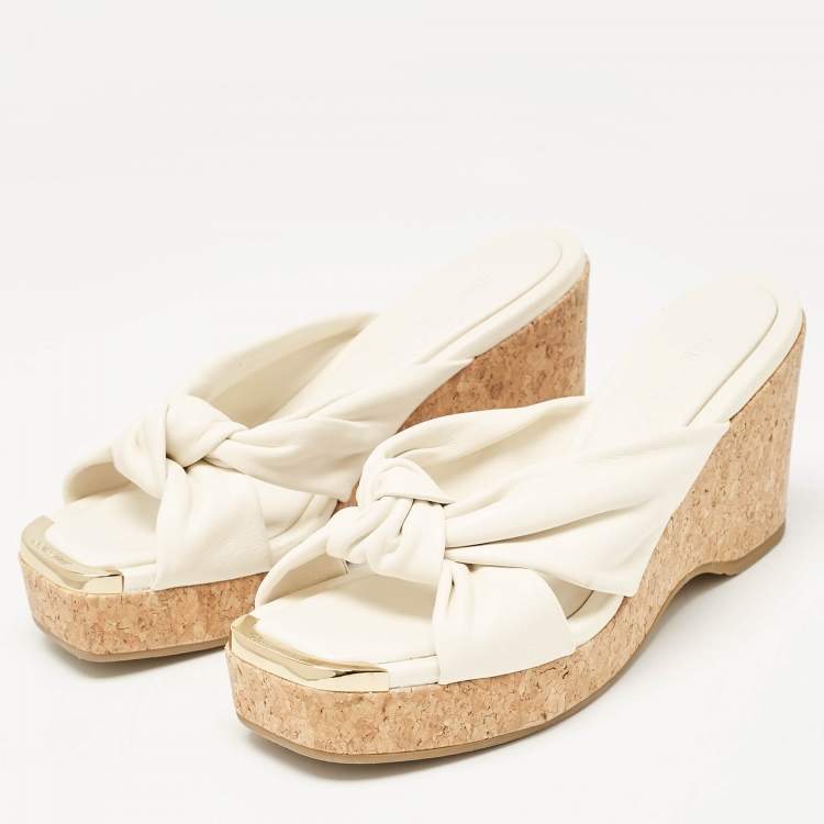 مملوكة مسبقًا Jimmy Choo Cream Knotted Leather Avenue Wedge Sandals Size 40