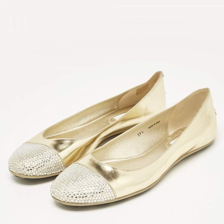 مملوكة مسبقًا Jimmy Choo Gold Leather Waine Crystal Embellished Cap Toe Ballet Flats Size 39.5