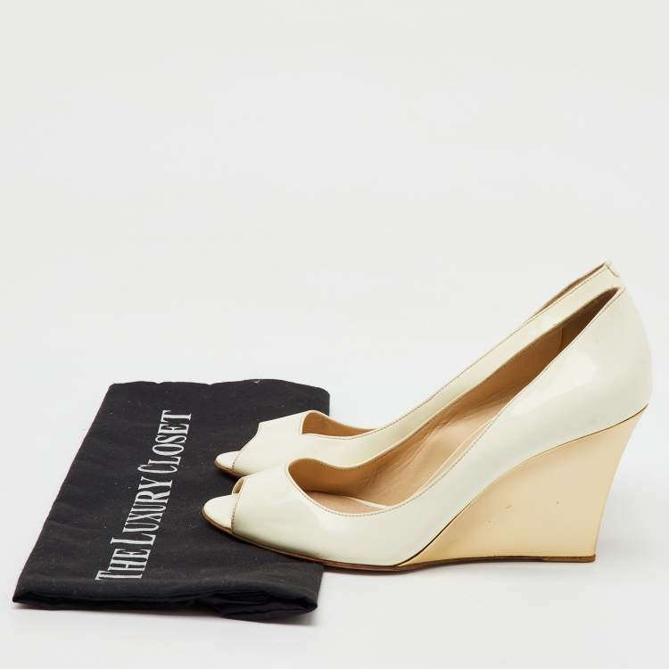 Pre Owned Jimmy Choo Off White Patent Leather Peep Toe Wedge Pumps Size 38.5