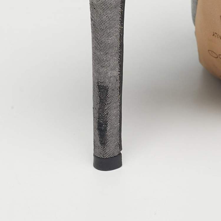 مملوكة مسبقًا Jimmy Choo Silver Leather and Mesh Crystal Embellished Viola Sandals Size 38