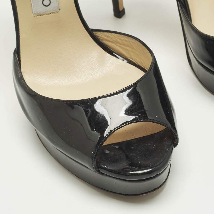 مملوكة مسبقًا Jimmy Choo Linda Size 41 Black Patent Leather Ankle Strap Sandals