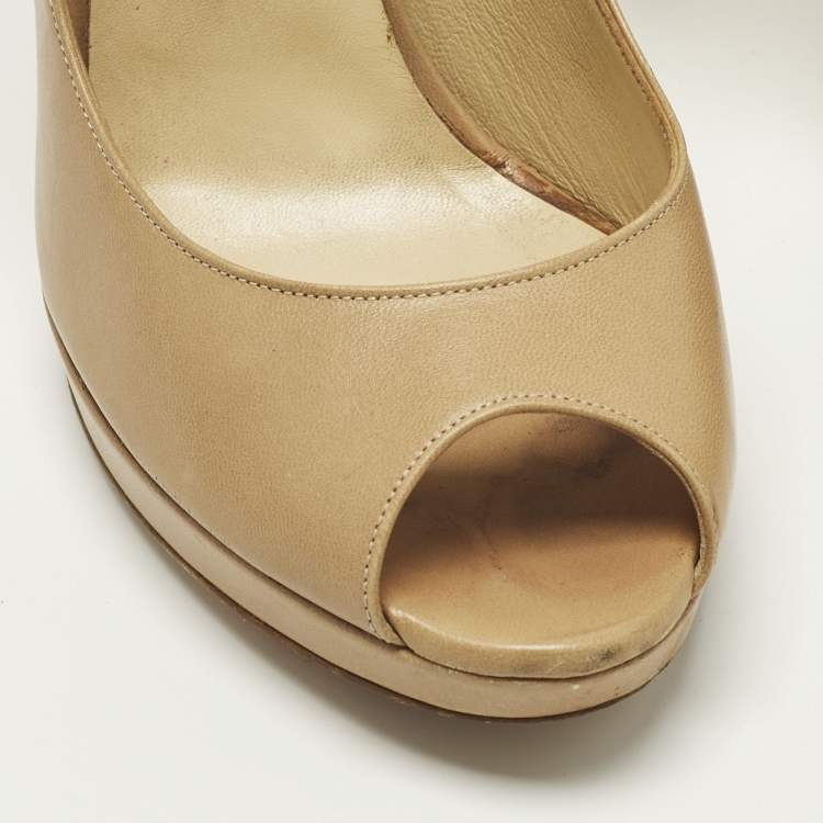 مملوكة مسبقًا Jimmy Choo Quiet Size 37 Beige Leather Peep Toe Pumps