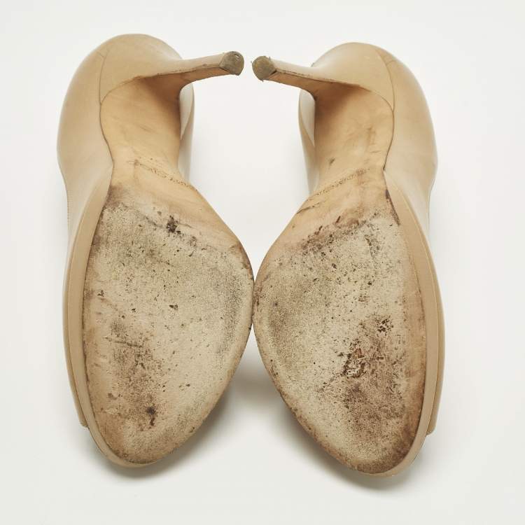 مملوكة مسبقًا Jimmy Choo Quiet Size 37 Beige Leather Peep Toe Pumps