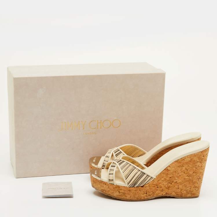 مملوكة مسبقًا Jimmy Choo Pandora Size 35.5 Off White Mesh and Leather Cork Wedge Sandals