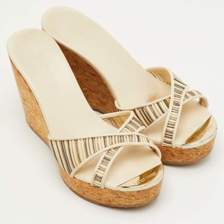 مملوكة مسبقًا Jimmy Choo Pandora Size 35.5 Off White Mesh and Leather Cork Wedge Sandals