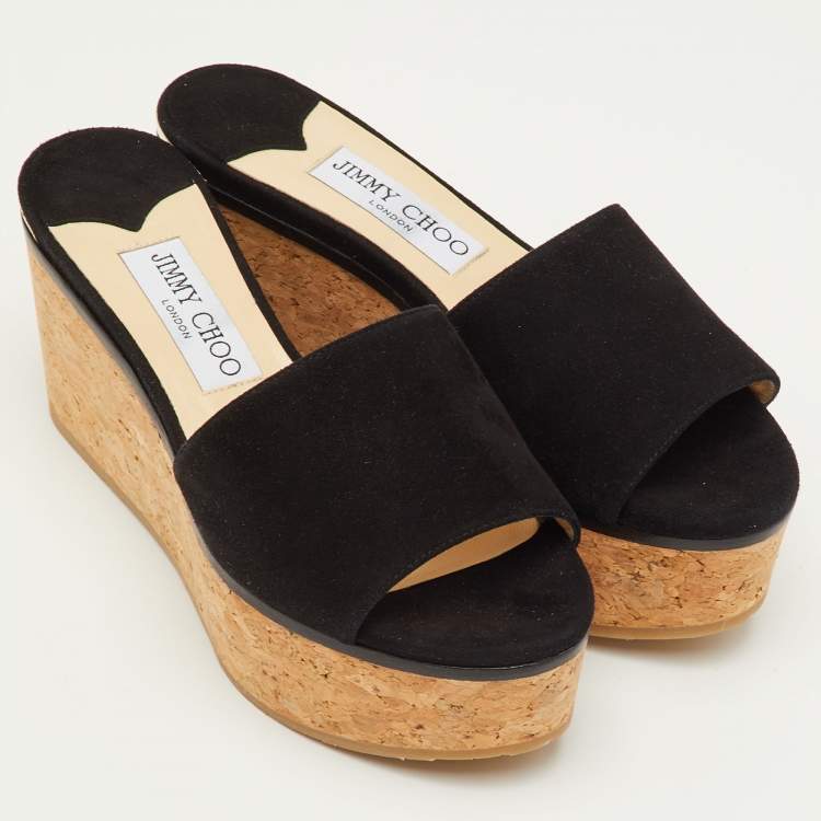 مملوكة مسبقًا Jimmy Choo DeeDee Size 35.5 Black Suede Cork Platform Wedge Slide Sandals